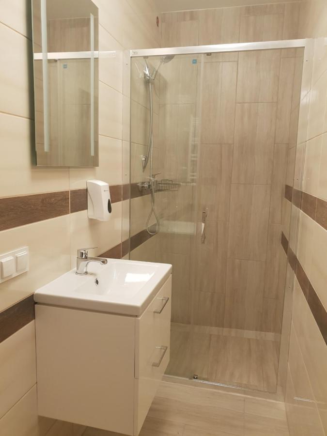 Hostel Mleczna - Metro Zacisze وارسو المظهر الخارجي الصورة